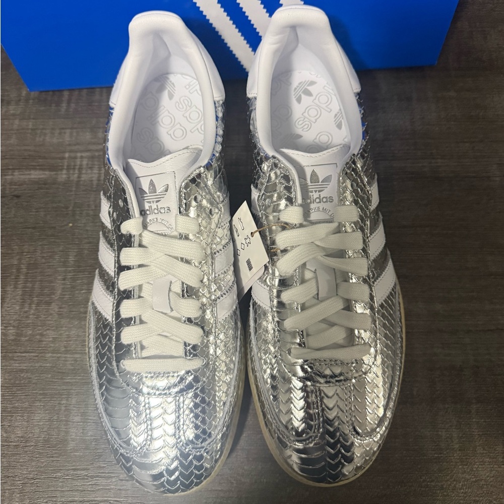 adidas Metallic Silver Snake-Texture Low-Top Sneakers with White Stripes - Picture 2 of 5